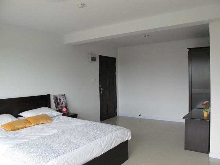 Inn Double Two @ Sathorn Bangkok