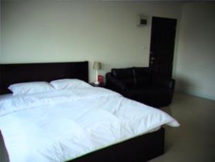 Double Two @ Sathorn Inn 3*