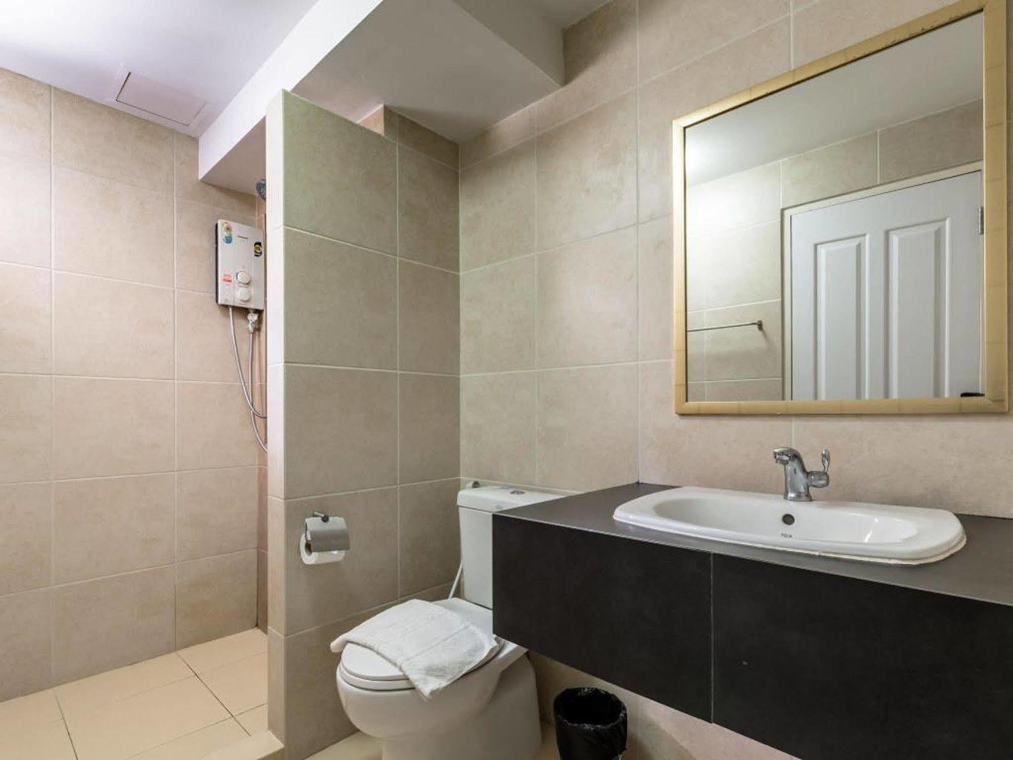Inn Double Two @ Sathorn